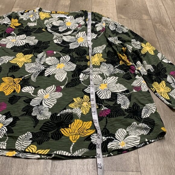 Womens Chico’s Floral All Over V-Neck‎ Top Shirt - Picture 4 of 8